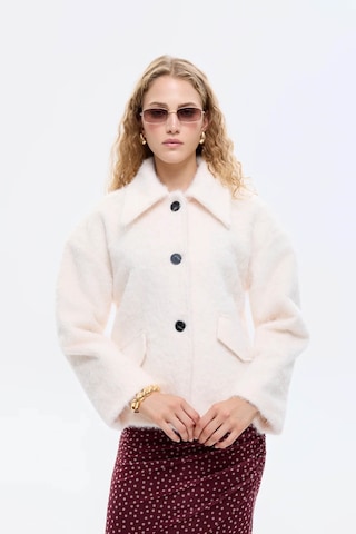 Quzu Gömlek Yaka Düğmeli Tüylü Ekru Kadın Ceket Ckt00887 Ekru