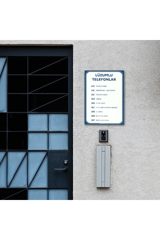 Decorita Cam Yönlendirme Levhası | Lüzumlu Telefonlar