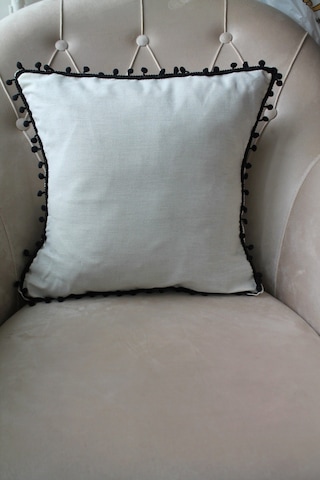 2 Adet Siyah Ponponlu Krem Kırlent Kılıfı 42x42cm