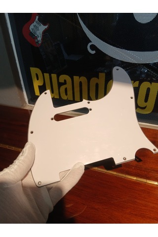 Telecaster Pickguard Beyaz Renk 3 Katlı 8 Delik
