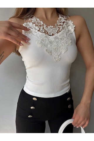 Defymoda Kadın Ottoman Kumaş Dantel Detaylı Bluz Beyaz