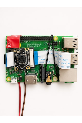 Raspberry Pi 3 Model B +16 Gb Hafıza Kartı + Kamera Modülü Geliştirme Kartı