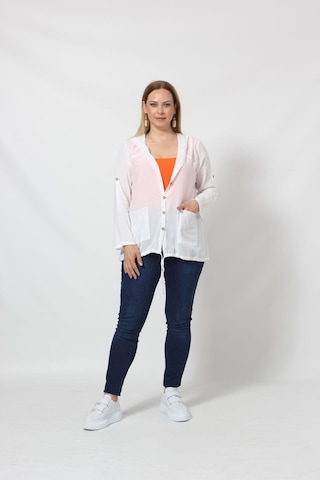 B027 Cebi Pullu Kapüşonlu Gömlek Beyaz 001