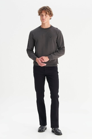 Wrangler Small Logo Antrasit Erkek Sweatshirt W252025533w Antrasit