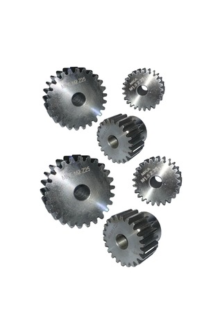 M1.5 Z30 Diş Pilot Delikli Düz Pinyon