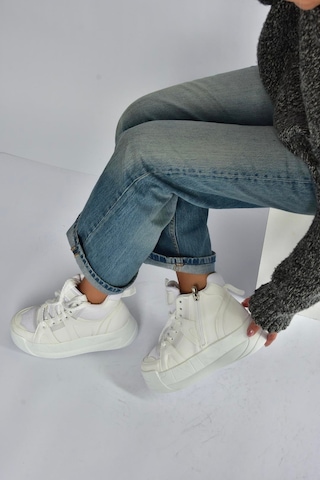 Fox Shoes V973019109 Beyaz Kalın Tabanlı Kadın Spor Ayakkabı Sneakers Beyaz