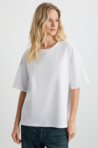 Grimelange Lagertha Kadın %100 Organik Pamuklu Kalın Dokulu Oversize Fit Yuvarlak Yakalı Beyaz T-shirt