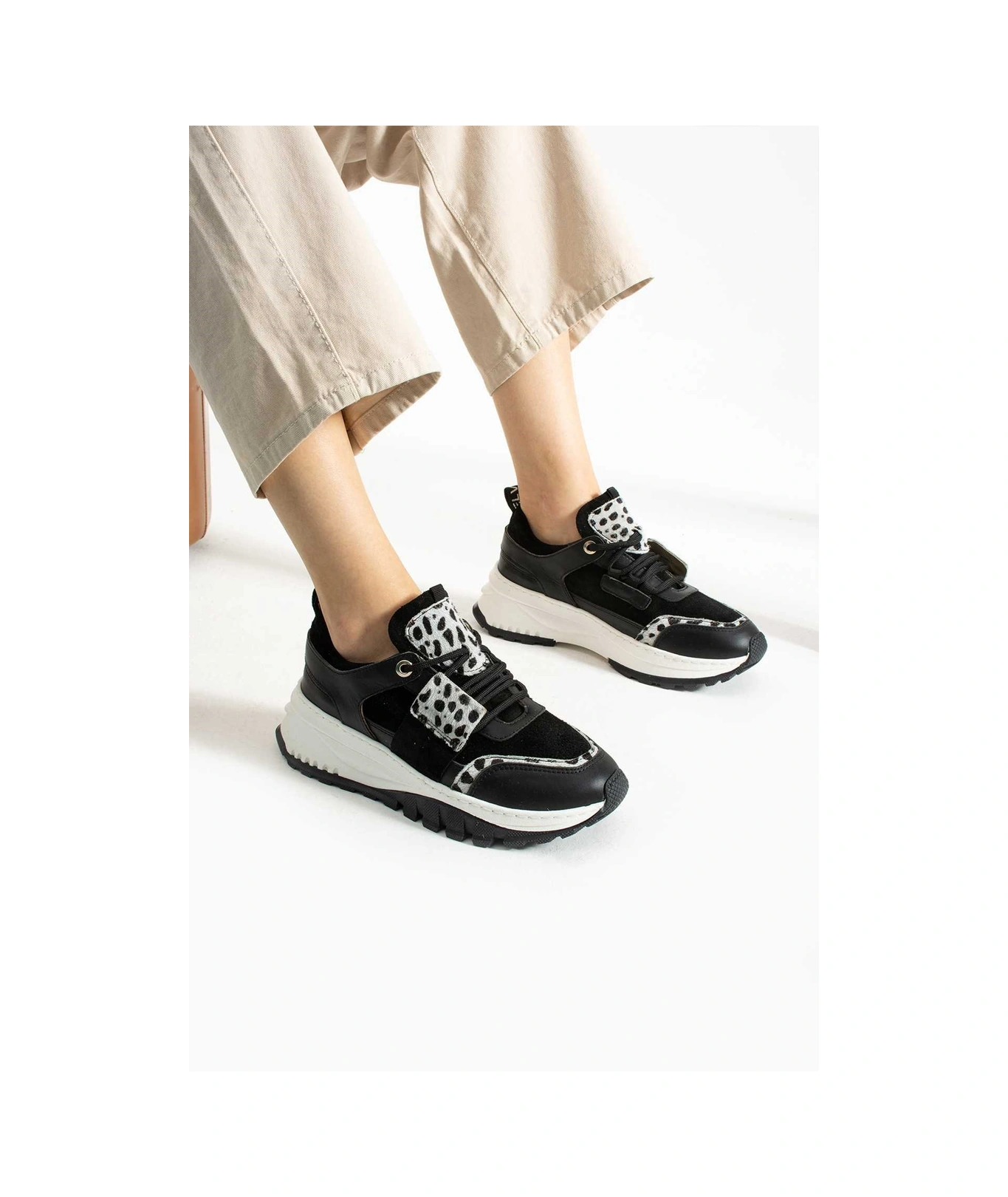 Bestello Bağcıklı Termo Taban Sneaker 331-22630-30 Kadın Ayakkabı Siyah