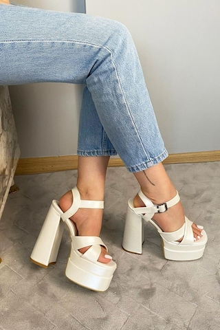 Preshley Kadın Elina Sedefli Beyaz Çapraz Bantlı 15 Cm Platform Topuklu Ayakkabı Beyaz 1