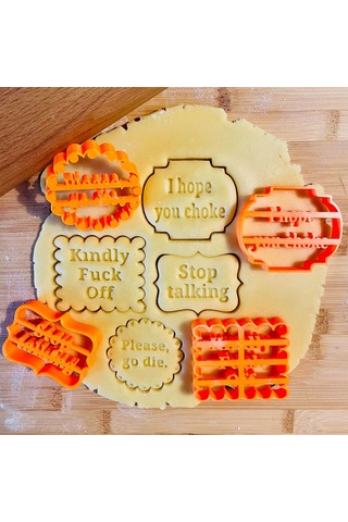 4 Adet İngilizce Harf Ve Dilekler Yazılı Bisküvi Kalıbı Pxcl Beyaz