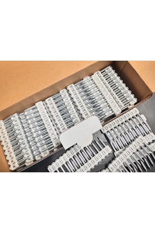 31. Mm Gazl Ve Havalı Tabanca Çivisi 1 Paket - Gaz Hariç 2.8 x 3.4 CM