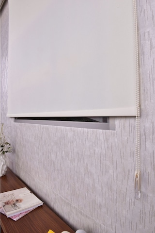 Beyaz Düz Etek Dilimsiz İp 1001 Zebra Stor Güneşlik Perde