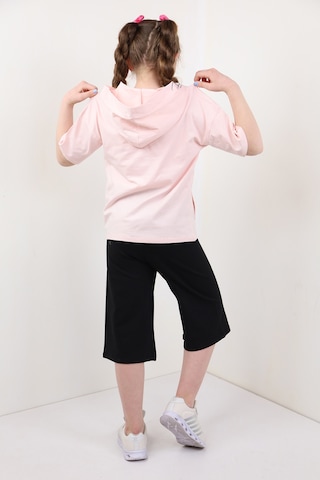 Toontoy Kids Toontoy Kız Çocuk 2'li Takım Baskılı Kapüşonlu Cepli T-shirt & Beli Lastikli Kapri Şort - Lazer Kesim Detaylı Pudra