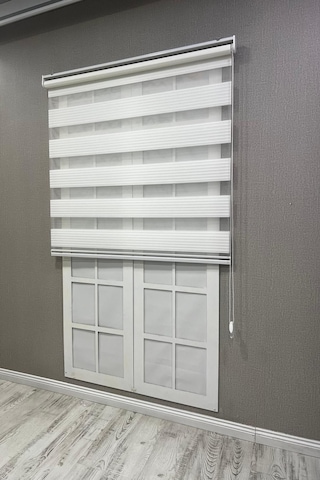 Zebra Stor Perde Geniş Plise Güneşlik Perde Beyaz Beyaz