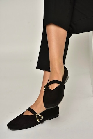 Fox Shoes Y726632602 Siyah Süet Kalp Toka Detaylı Kadın Babet Siyah