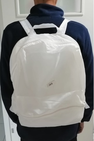 Sırt Çantalı Yağmurluk Pratik Ürün