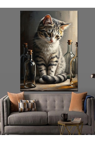 Ahşap Tablo Kitap Rafları Arasında Kedi Portresi