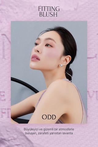 Ciltle Bütünleşen Ve Pürüzsüzleştiren, Yumuşak Dokulu Allık Muzıgae Mansıon Fitting Blush 01 Odd 01 Odd