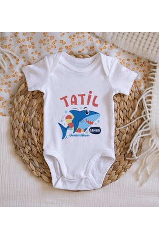 Bitmeyenkartus Bk Kids Isimli Tatil Zamanı Tasarımlı Bebek Body Zıbın - Model 1 Çok Renkli