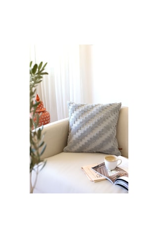 Bohem Özel Tasarım Punch Panç Desen Kare Dekoratif Kırlent Kılıfı 55x55 cm Zigzag Gri
