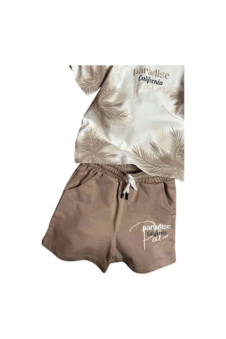 Riccotarz Erkek Çocuk Üzeri Palmiye Detaylı Ve Paradise California Baskılı T-shirt Bej Şortlu Takım Bej