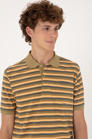 U.S. Polo Assn. Erkek Regular Fit Haki Polo Yaka Çizgili Tişört 50306794-VR027