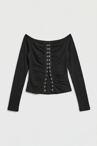 Itsbasic Kadın Siyah W5 Agraf Detaylı Omzu Açık Özel Tasarım Crop Top