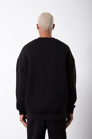 Luz&pos Erkek Biskilet Yaka Üç İplik Sweatshirt - Siyah Siyah