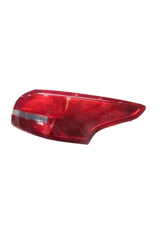 Diş Stop Lambasi Sağ Kırmızı / Beyaz E Marklı Ford Focus - Sd - 2015-2018