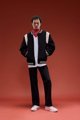 Defacto Su Geçirmez Regular Fit Kolej Yaka Bomber Çıtçıtlı İç Cepli Mont E9245ax25wnbk27 Siyah