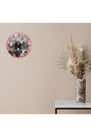 Kişiye Özel Karakalem Fotoğraflı Cam Duvar Saati - Krem