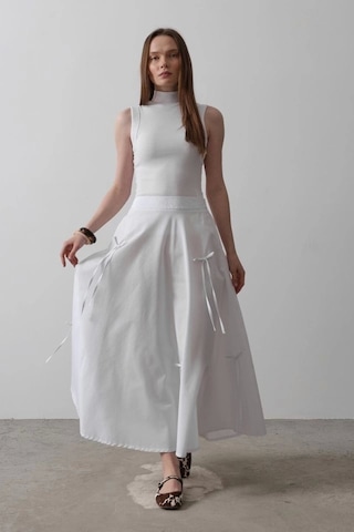 Defymoda Fiyonk Kloş Etek - Beyaz Beyaz