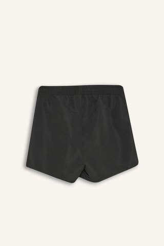 DeFacto Regular Fit Deniz Şortu-Fall in Love B7210AX25SMBK27 Siyah