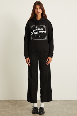 Grimelange Sabine Kadın Baskı Detaylı İçi Polarlı Kapüşonlu Kanguru Cepli Relaxed Fit Siyah Sweatshirt