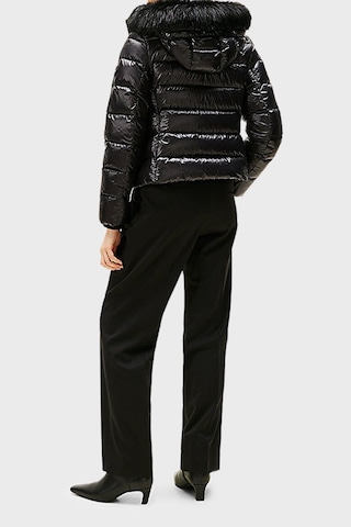 Tommy Hilfiger Ww0ww47354 Gloss Hw Down Slim Kadın Mont Siyah