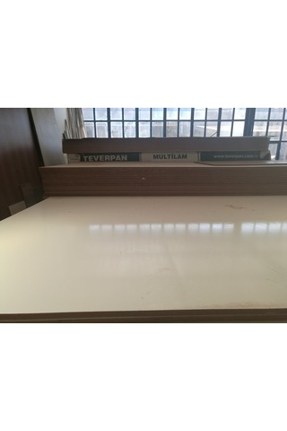 Mdf Levha 18 Mm Parlak Beyaz 1 Mm Kenar Bantlama