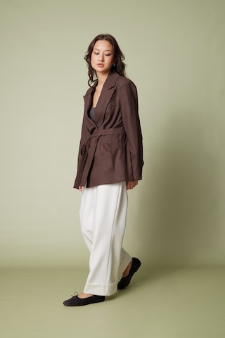 Keten Karışımlı Kuşaklı Blazer Ceket Kahve