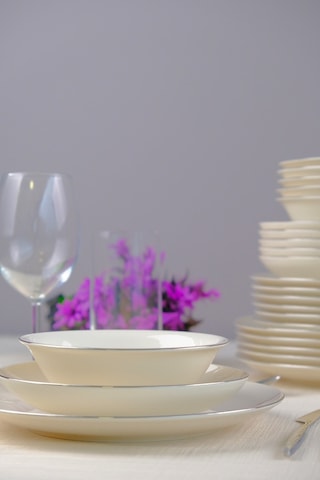 Tabak Evi Chic Platin Porselen Yemek Takımı 24 Parça 6 Kişilik Beyaz - Gümüş