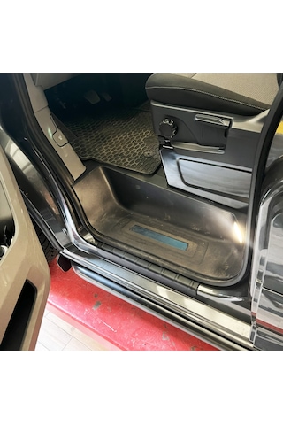 Transporter T7 Panel Van Kapı Eşiği 2025 2026 2027