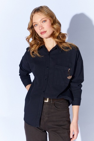 Manche Siyah Broş Detaylı Oversize Tek Cepli Gabardin Gömlek Mkw168174-01