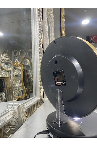Gold Çerçeveli 30 Cm Yuvarlak Saat Altın