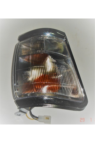 Toyota Uyumlu Hılux Ln145 Sinyal Lambası Nik. Sağ 1998-2001Tayvan Toyota Uyumlu Hılux Ln145 Sinyal Lambası Nik. Sağ 1998-2001Tayvan