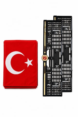 Kemboss Türkiye Kaput Bayrağı Ve Teşkilat Plakalık Seti - 130x160 Cm Lastikli Kaput Bayrağı + 2'li Universal Araba Plakalık