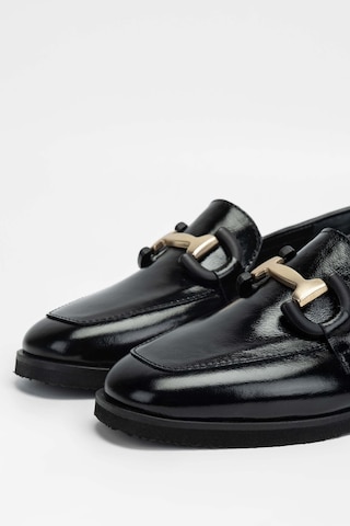 Tamer Tanca Kadın Hakiki Deri Siyah Rugan Loafer Ayakkabı 961 2301 Bn Ayk Sk23/24 Sıyah Krsk Rgn Siyah