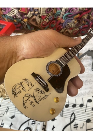 Akustik Gitar El Yapımı Ahşap Minyatür Hediyelik Biblo 25 Cm 4 Gi