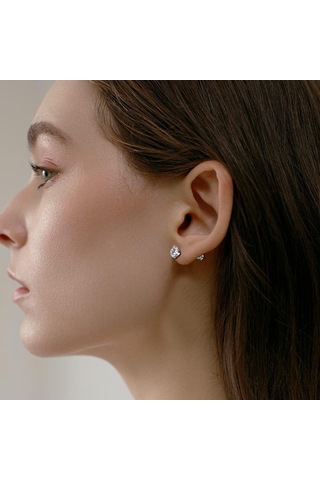 Titanyum Küpe, Hassas Kulaklar İçin Kübik Zirkonya İle Diğer Çok Renkli