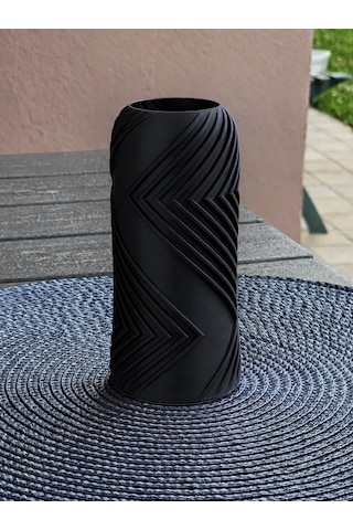 Alvera Vector Vazo 3d Baskı Geometrik Çizgili Dekoratif Vazo-siyah