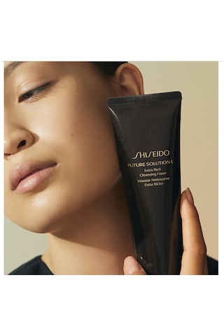 Shiseido Future Solution Lx - Lüks Temizleme Köpüğü 125 Ml