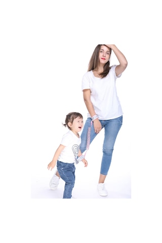 Babyplay Çocuklar İçin Kaybolma Önleyici Bileklik 2 Metre- Reflektörlü, Anahtarlıklı, Sağlam, Güvenli Tasarım Pembe