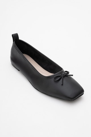 Luvishoes Luvi Shoes Sosa Siyah Cilt Hakiki Deri Küt Burunlu Fiyonklu Kadın Babet Ayakkabı Siyah Cilt
